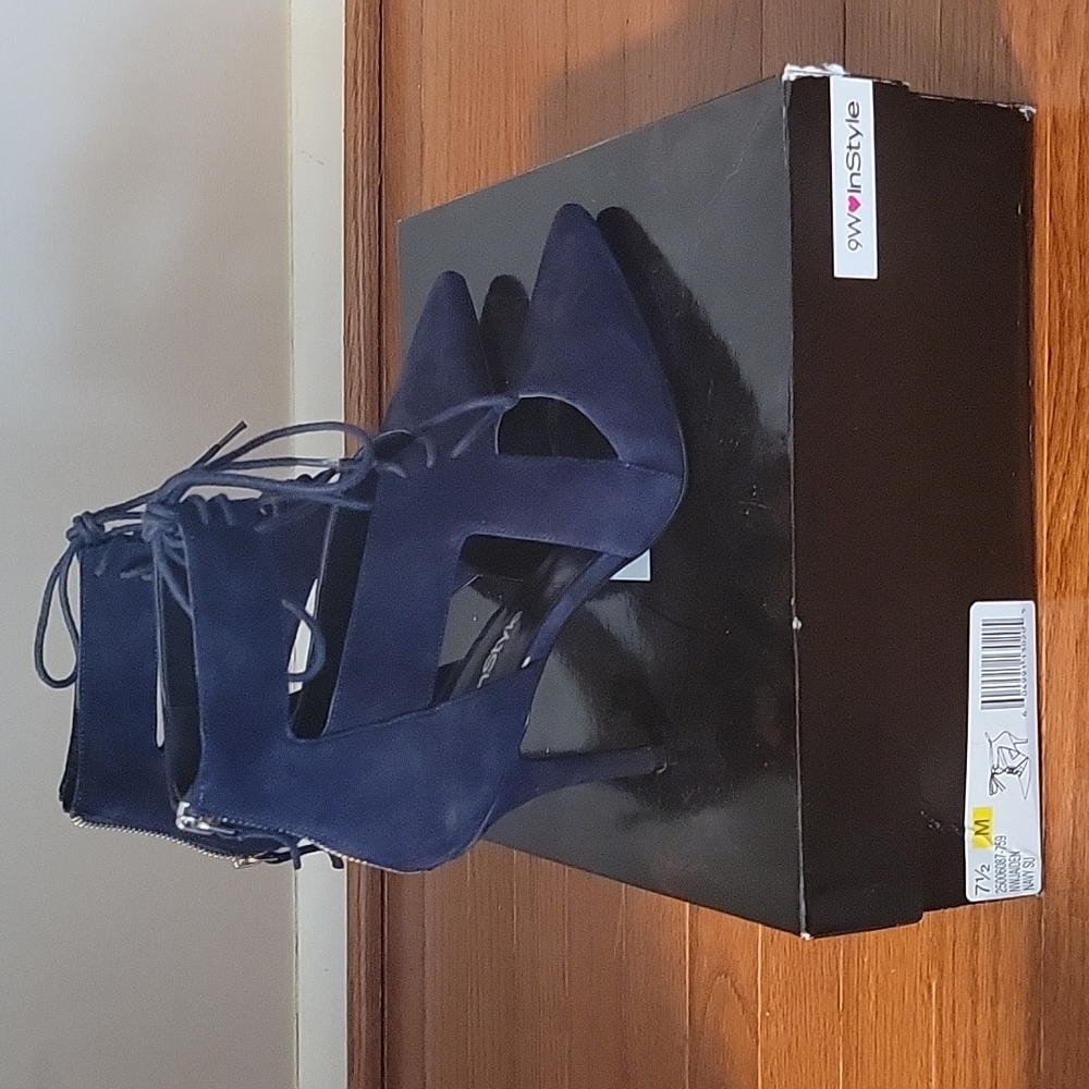 Nine West Navy Blue Suede Tie Front Heels 7.5M